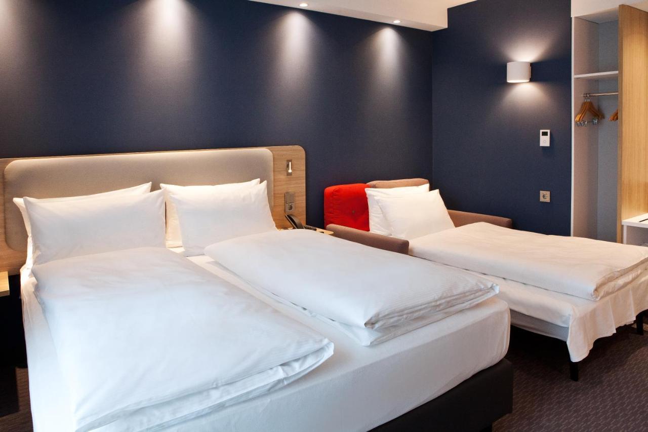 Holiday Inn Express Fuerth By Ihg מראה חיצוני תמונה