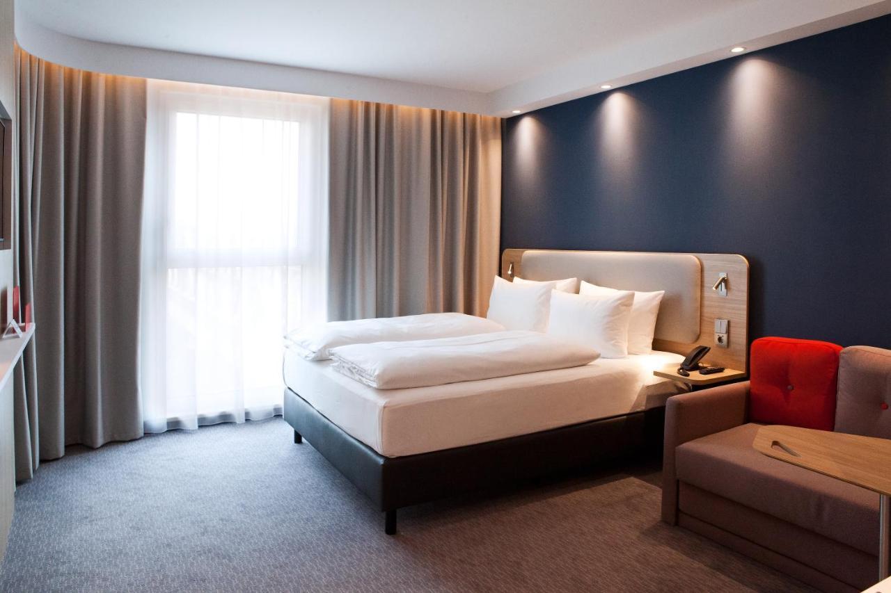 Holiday Inn Express Fuerth By Ihg מראה חיצוני תמונה